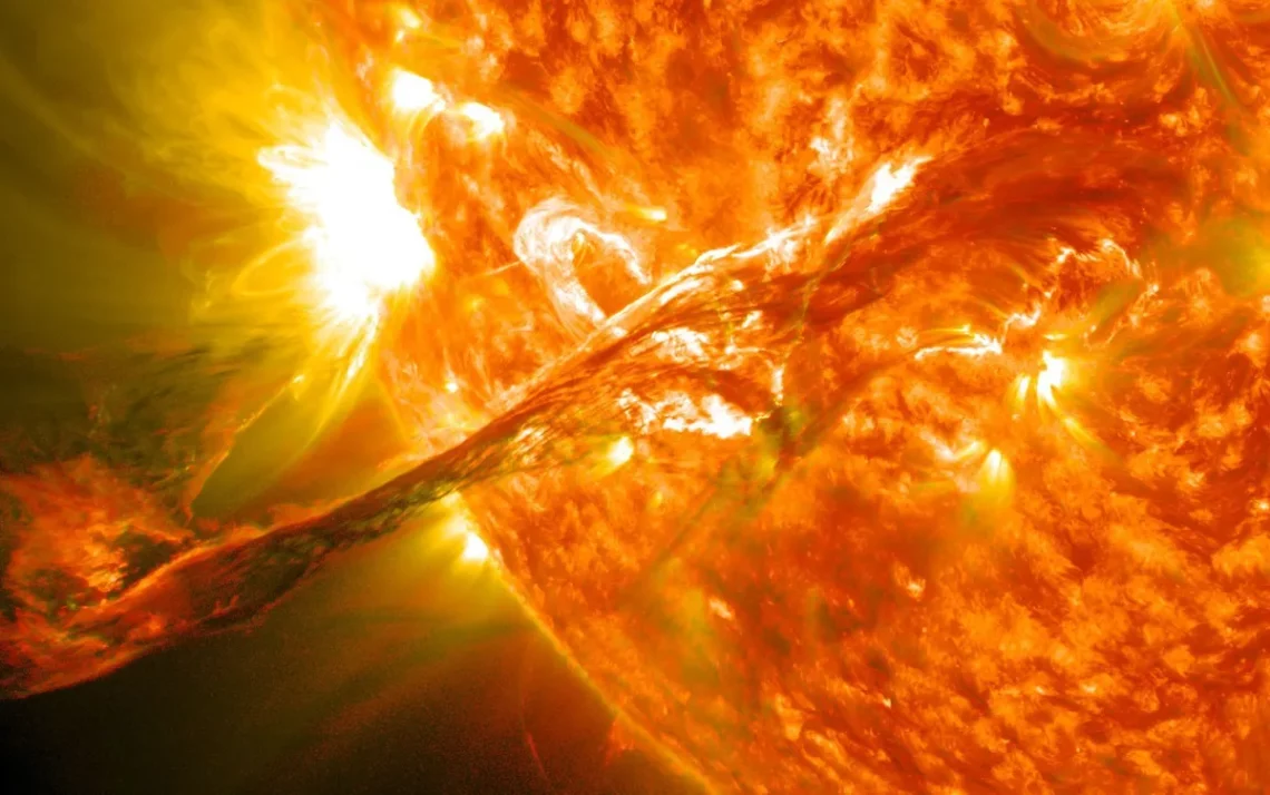 erupções-solares, ejeções-de-massa, coronal-solar, solar-storms;