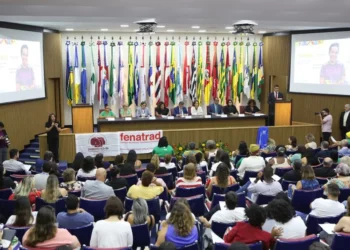 Secretaria de Educação, Profissional e Tecnológica (Setec), Ministérios do Desenvolvimento e Assistência Social (MDS e MDS), Ministério da Mulheres (MM), Ministério da Igualdade Racial (MIR), Ministério do Trabalho e Emprego (MTE), Secretária-Executiva do MEC (Izolda Cela), Governo Federal;