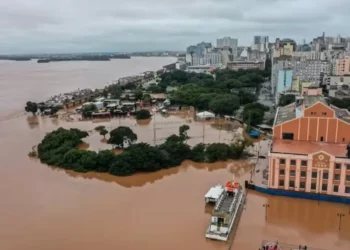 Rio, corpo de água;