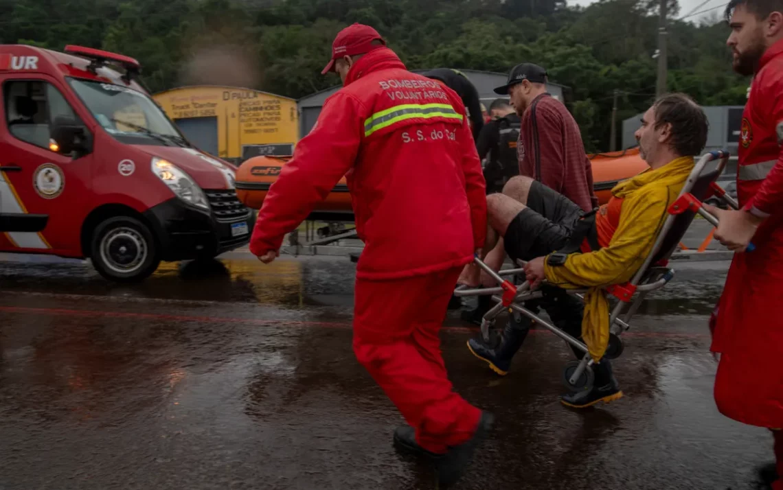 fortes, chuvas, enxurrada, precipitação