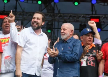 presidente, Lula da Silva, Silva, deputado federal Guilherme, Boulos;