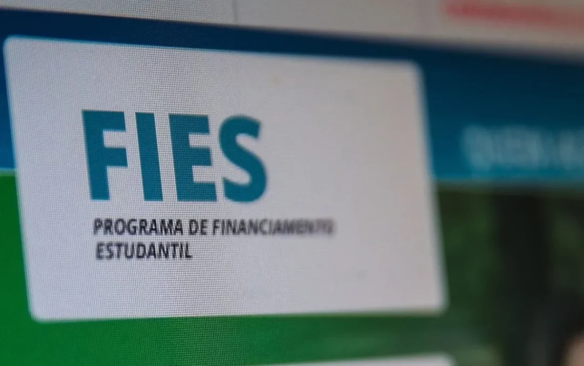 Financiamento, Estudantil;