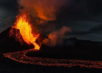 erupções, atividade vulcânica, erupções, vulcânicas;