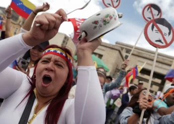 manifestações, manifestações-de-oposição, protestos, protestos-da-oposição;