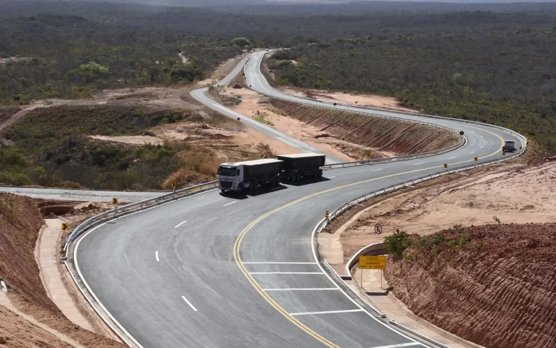 condições, de tráfego, circulação, de veículos, trânsito;