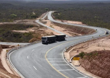 condições, de tráfego, circulação, de veículos, trânsito;