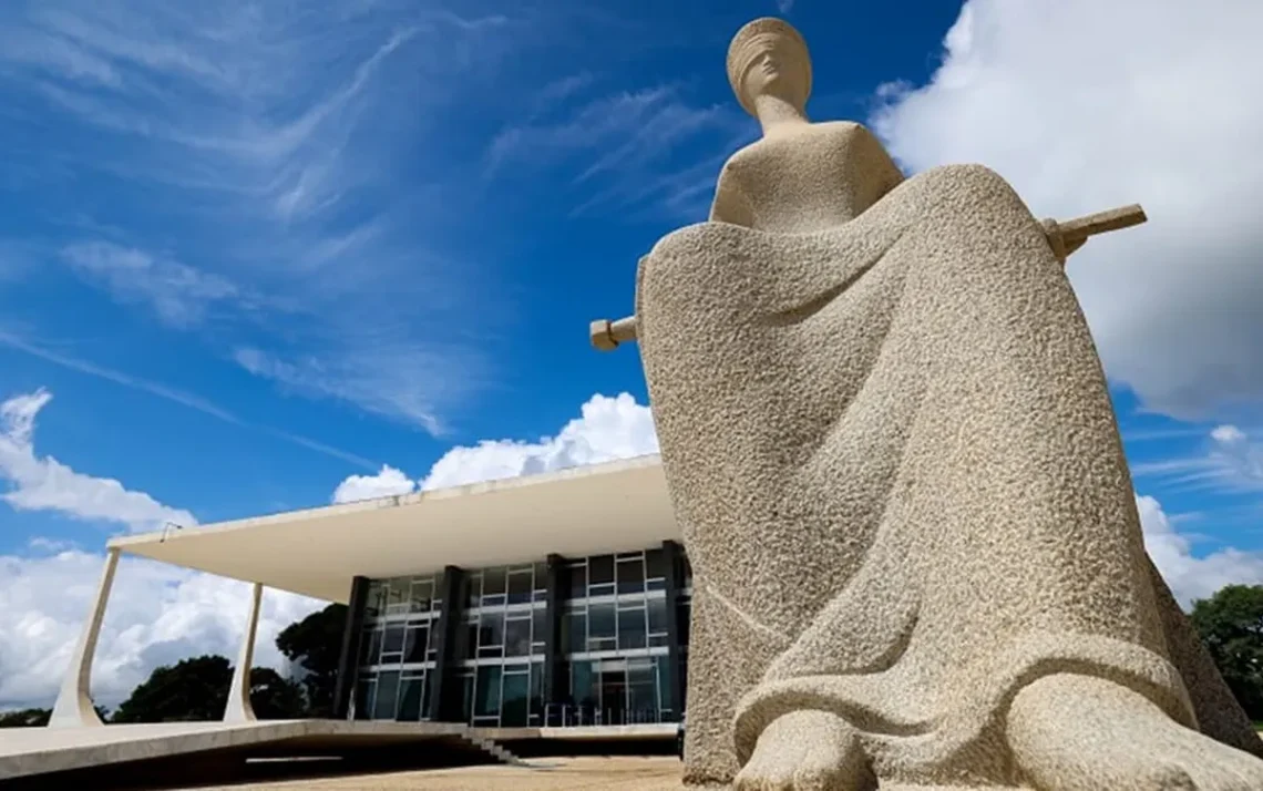 detenção, encarceramento, reclusão;